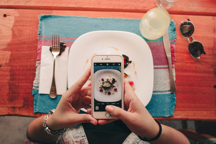 Social media and Seo for restaurtant