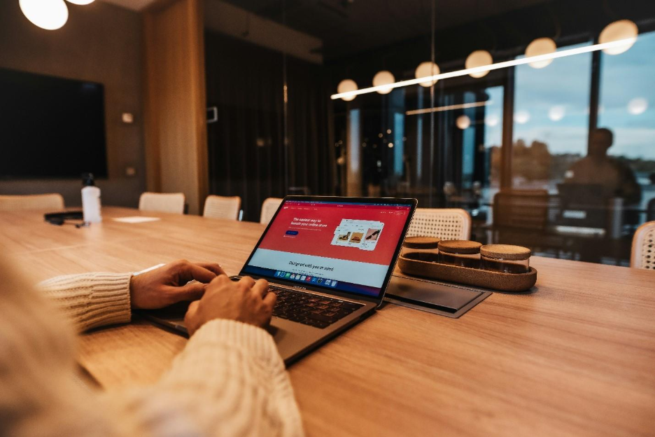 Business Needs E Commerce Website